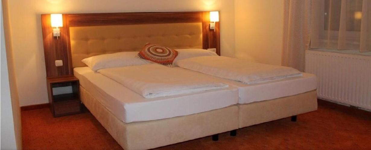 Stiftshotel Garsten Щайр Екстериор снимка
