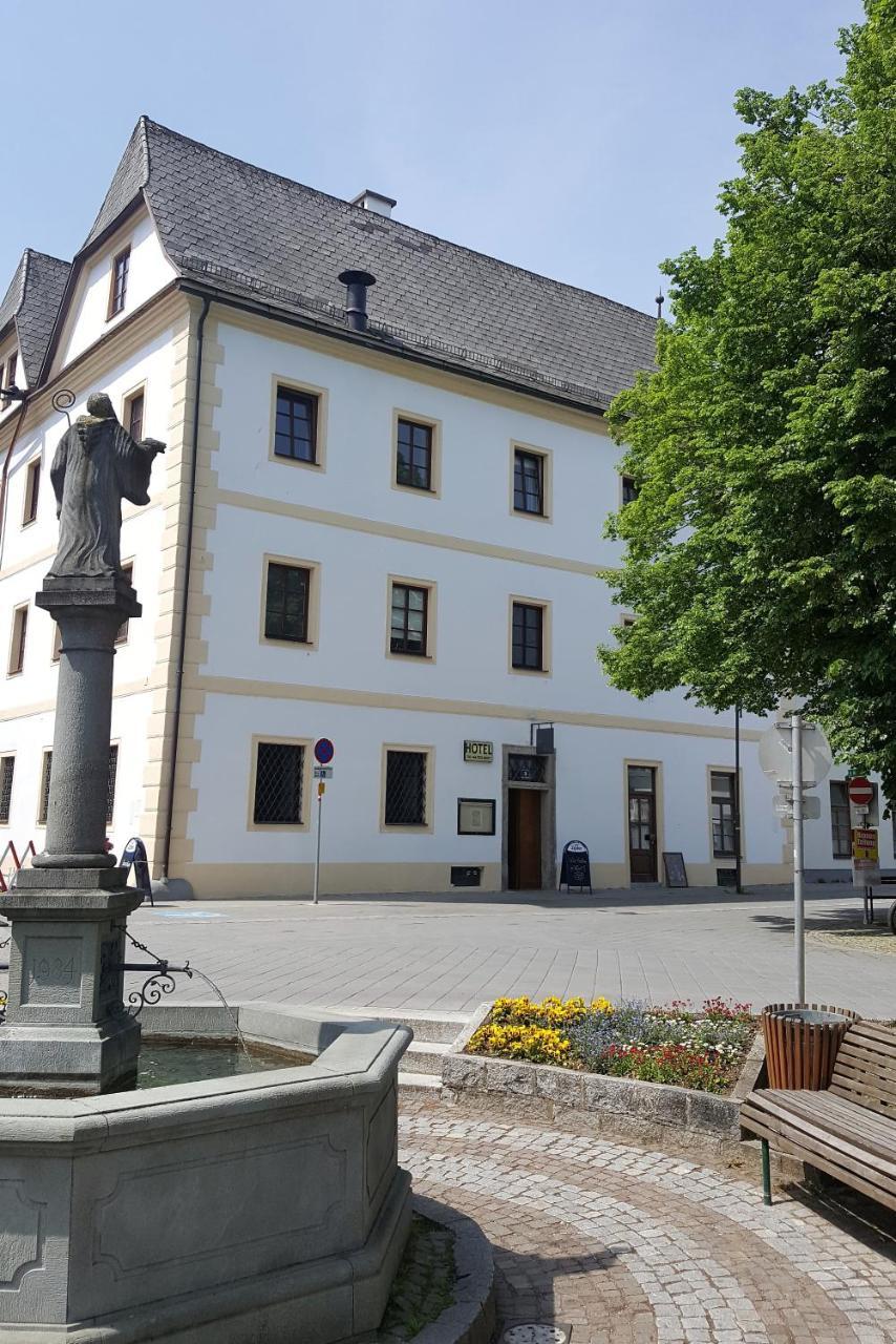 Stiftshotel Garsten Щайр Екстериор снимка